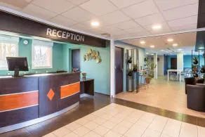 Sure Hotel by Best Western Saint-Amand-Les-Eaux - Lobby
