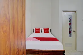 OYO 92541 Suny Kost Syariah - Room