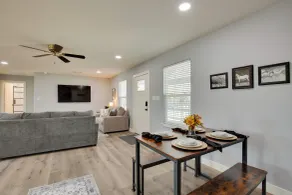 < 1 Mi to Lake Fork: Appy Haven in Yantis - Intérieur