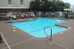 Holiday Inn Express & Suites Starkville by IHG - Piscine