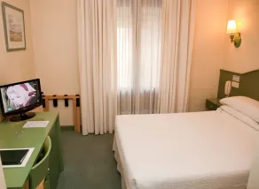 Hostal Navarra - Chambre