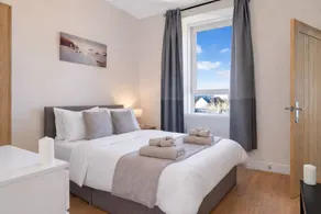 Edinburgh Beach Apartment Free On-street Parking - Habitación