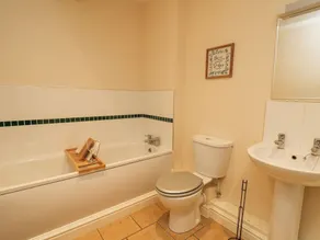 Old Quaker House - Bathroom