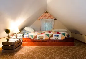 Lily Garden Bed and Breakfast - Room