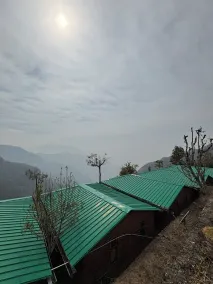 Room on the Roof, Viraatkhai-Chakrata, By Himalayan Eco Lodges - Ausblick vom Zimmer