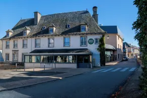 Logis Hôtel Restaurant Auberge de la Xaintrie - Resepsjon