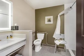 Best Western Plus Hinton Inn & Suites - Salle de bain