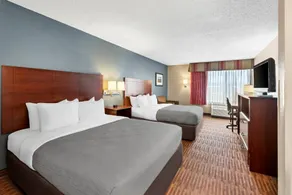 Quality Inn & Suites Lawrence - University Area - Chambre