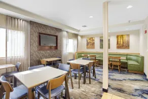 Fairfield Inn and Suites Mobile - Restaurant