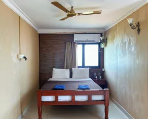 Pele's beach cottage - Room