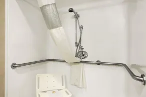 Days Inn by Wyndham Rapid City - Salle de bain