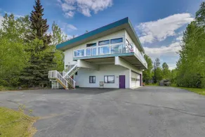Spacious Family Home w/ Deck + Million-dollar View - Interiør