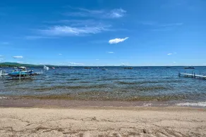 NEU! Sebago Cottage am Strand mit Terrasse und Grill! - Innenbereich