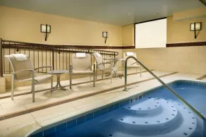 Holiday Inn Express - Waldorf by IHG - Piscine