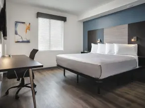 stayAPT Suites Hampton - Zimmer