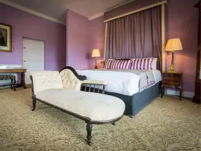 Castle Oaks House Hotel - Room