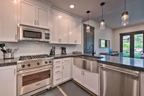 Luxe Canyons Condo w/ Golf Course Views! - Intérieur