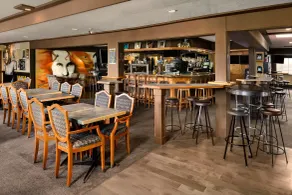 Days Inn by Wyndham Victoria Uptown - Restaurant