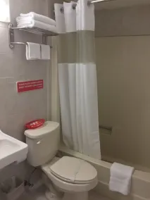 Red Carpet Inn-Bridgeton/Vineland - Salle de bain