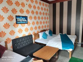 Hotel New Pandey Inn - Værelse