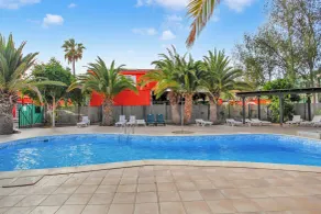 This Villa is Ideal for Families With Children - Piscina