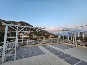 Raina's BnB - Restaurant