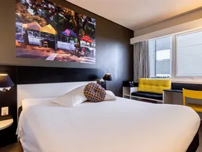 Ibis Styles Porto Alegre Centro - proximo rodoviaria, Araujo Vianna e hospitais - Quarto