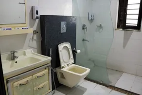 Vinayak Stay Sector 43 - Bathroom