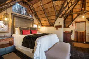 Tshukudu Bush Lodge - Room