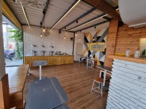 Stayinn Nest - Restaurant
