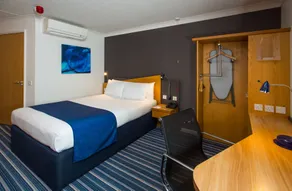 Holiday Inn Express Bristol City Centre by IHG - Room