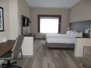 Comfort Inn & Suites Miami - Route 66 - Room