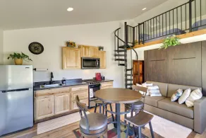 Pet-Friendly Elmo Home w/ Mountain & Lake Views! - Interior