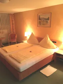 Hotel Zum Felsenkeller - Zimmer