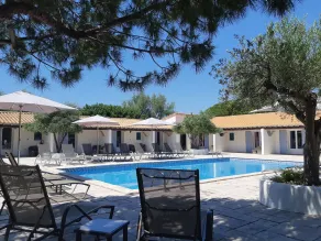 Hôtel Mas De Calabrun Saintes-Maries-de-la-Mer - Piscine