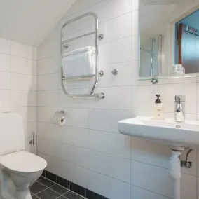 VICI Hotels Linköping - Bathroom