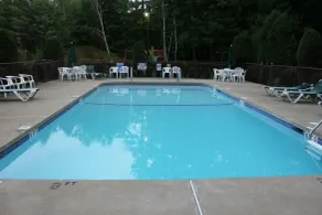 Golden Apple Inn - Pool