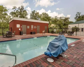 Comfort Suites near Tanger Outlet Mall - Piscine
