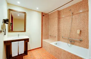 PortAventura Hotel El Paso - Includes unlimited access to PortAventura Park & 1 access to Ferrari Land - Salle de bain