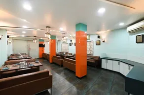 Hotel The Sudesh - Restaurant