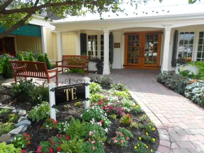 The Inn at Leola Village, a Historic Hotel of America - Restaurant