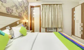 Treebo Rockwell Plaza - Room