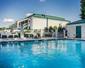 Quality Inn & Suites Stockbridge Atlanta South I-75 - Piscine