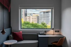 Radisson RED Hotel Johannesburg Rosebank - Room