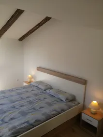 Modern attic apartment - Habitación