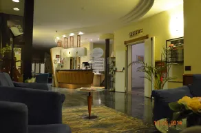 Hotel Alexander - Vestíbulo