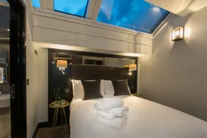 Camden Enterprise Hotel - Room