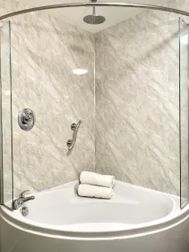 Salt on the Harbour - Baño