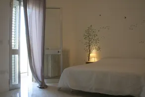 Urban Oasis Hostel - Room