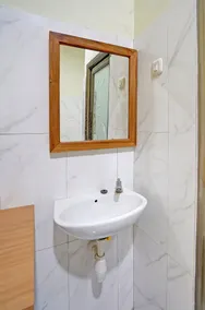 OYO Life 91884 Kost Kusuma Dewi Syariah - Salle de bain